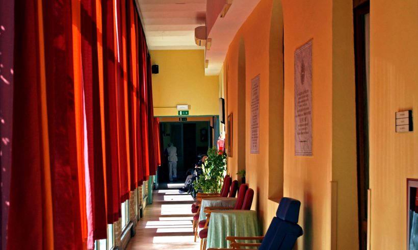 ALZHEIMER, DALLA MALATTIA ALLA PERSONA